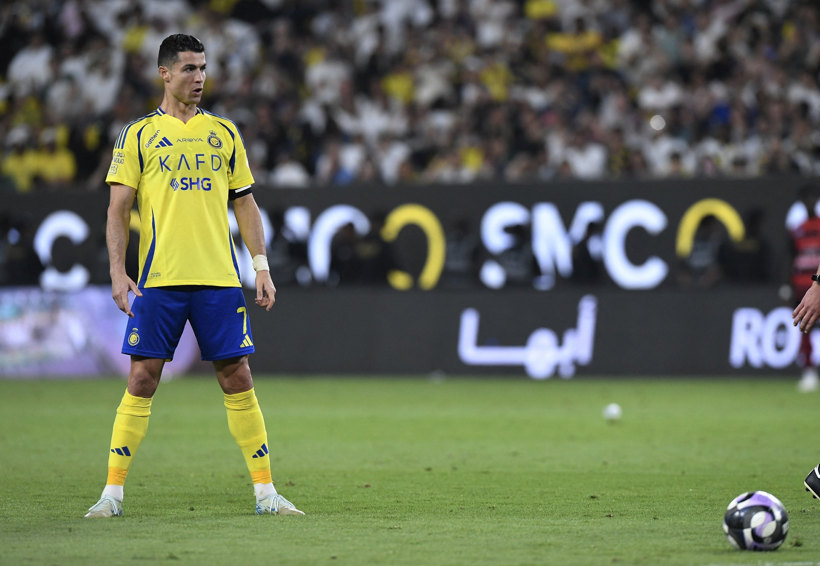 胜利主帅盛赞C罗：40岁传奇风采不减，执教殊荣倍感珍惜