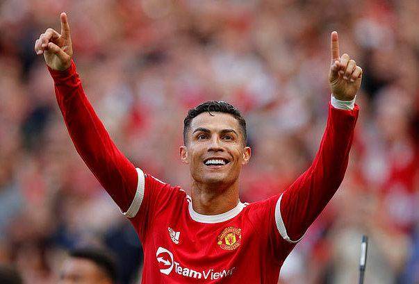 开云体育官网上-令曼联升华or只锦上添花？看各界热议C罗回归首秀